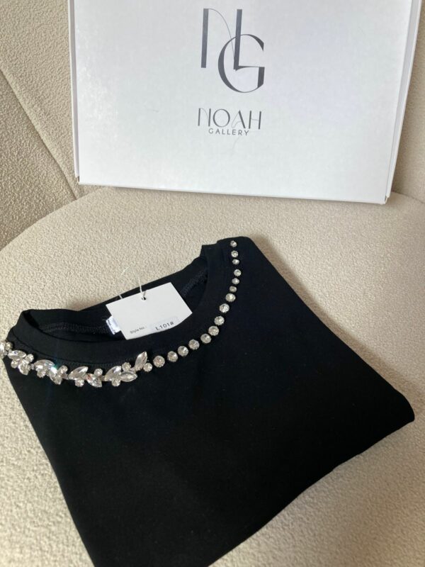 Pull Noir Avec Strass