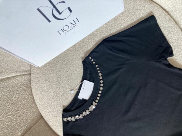 Pull Noir Avec Strass – Image 3