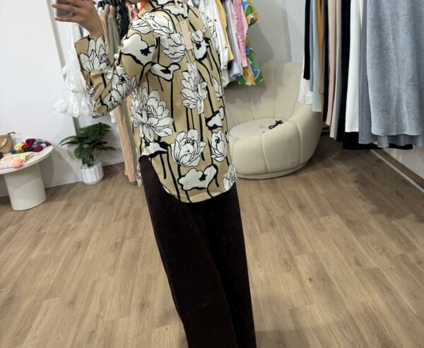 Chemise Fleurie Beige – Image 3