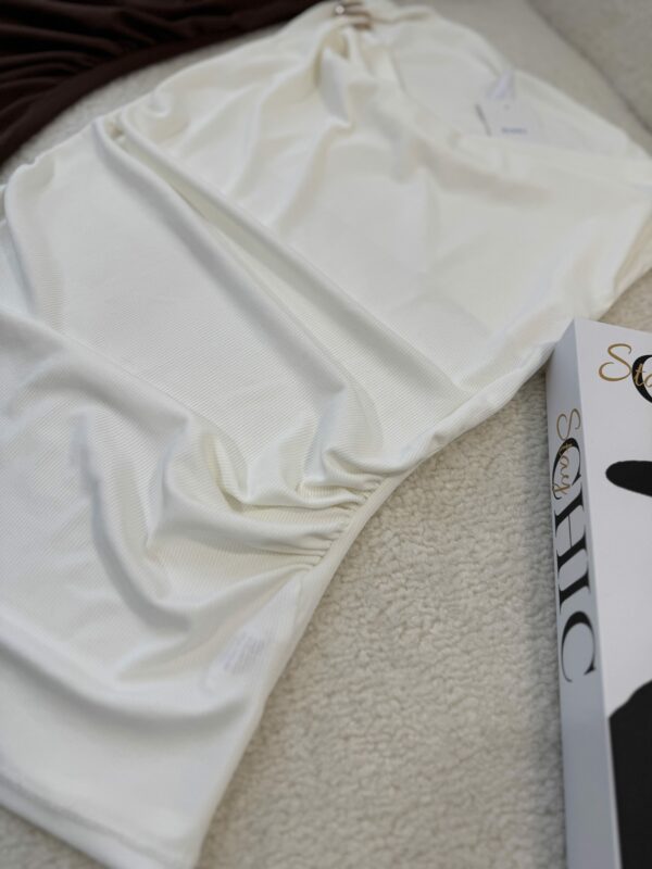 Pull Éclat Doré – Image 4