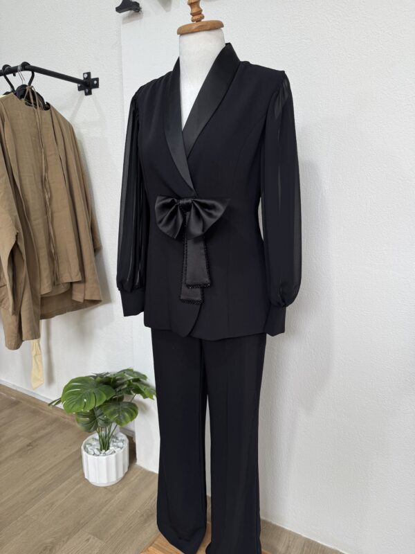 Ensemble Noir Raffiné – Image 5
