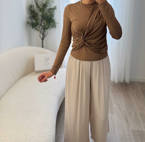 Top croisé élégant – Image 4