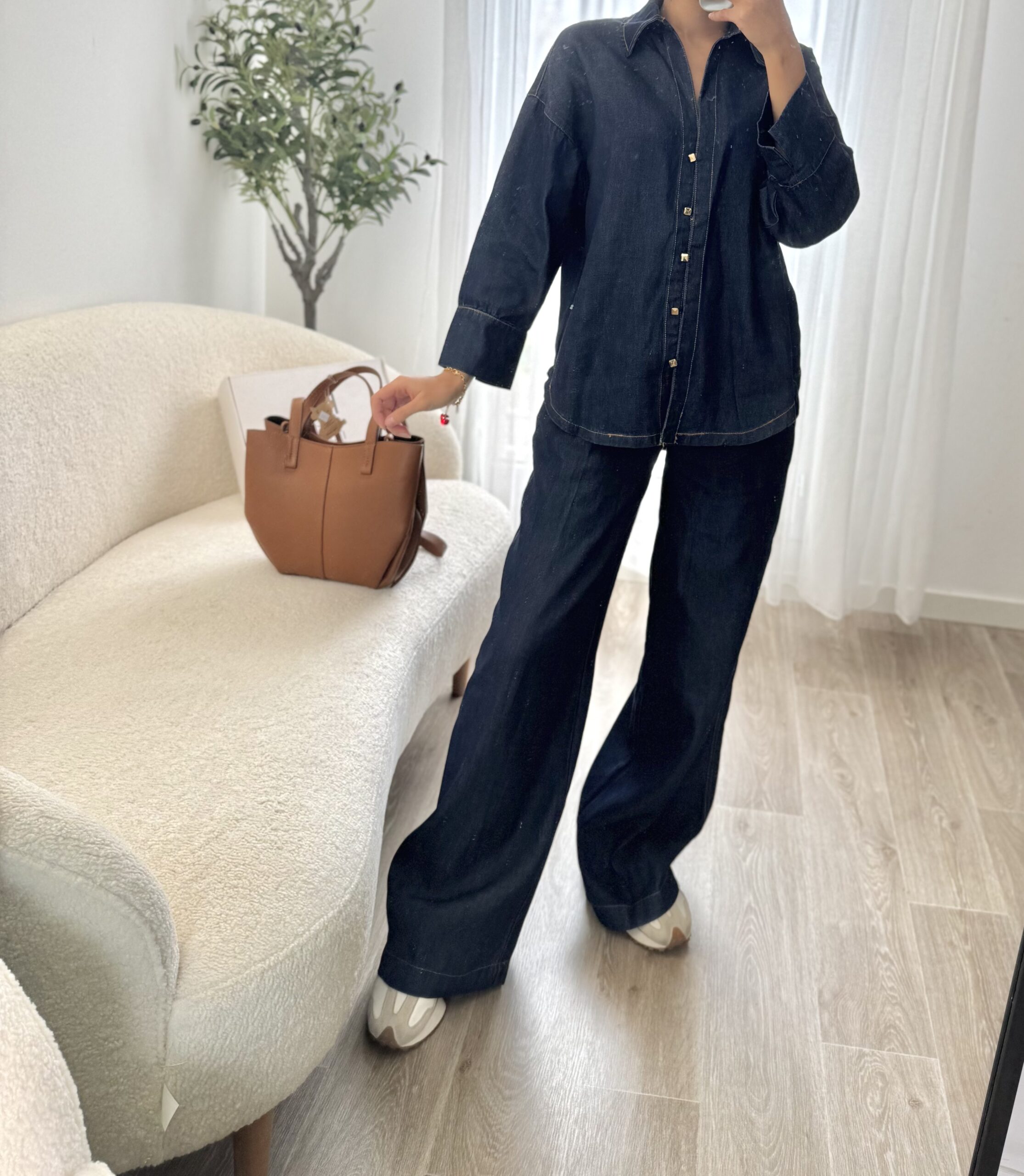 V’Line Denim – Image 3