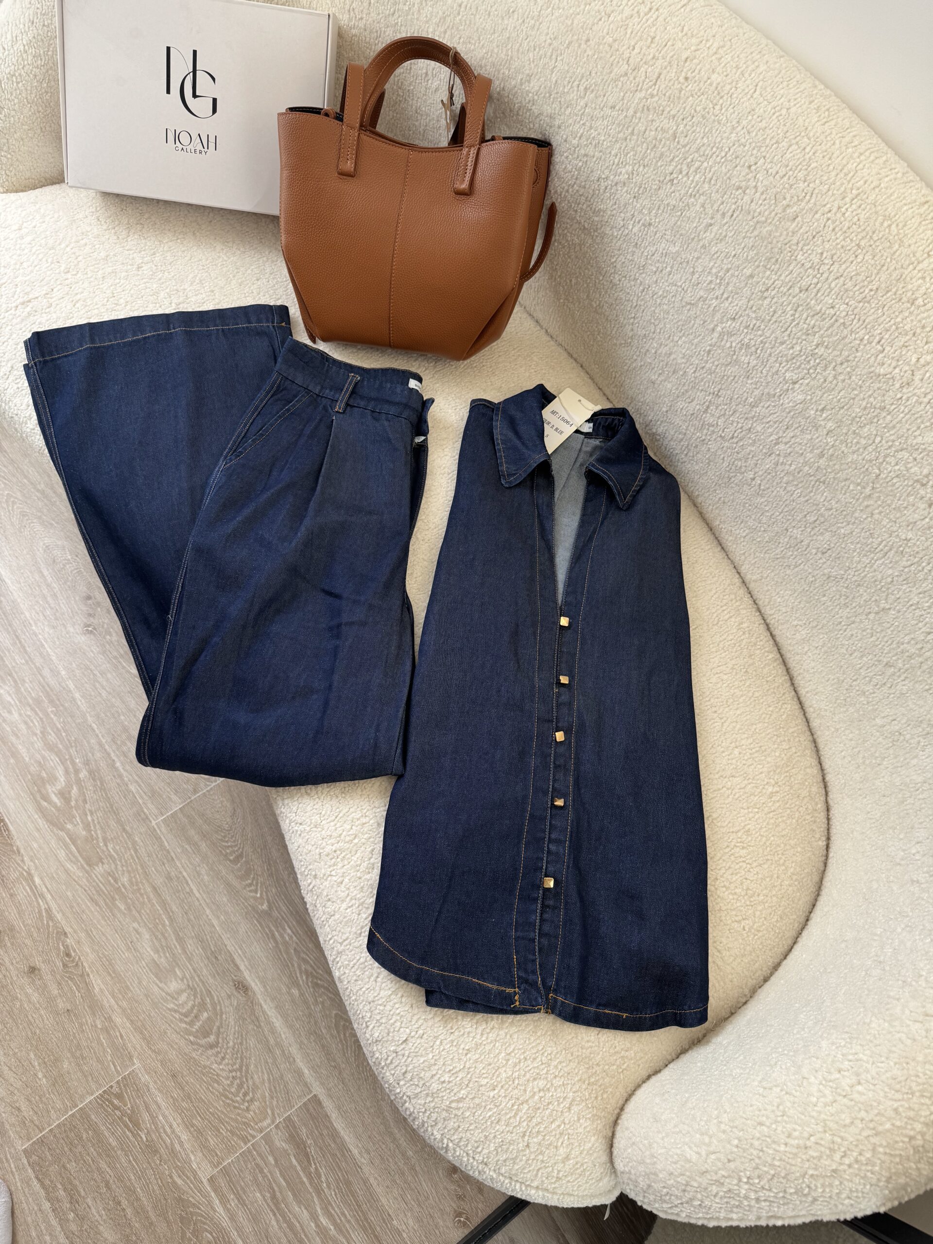 V’Line Denim – Image 2