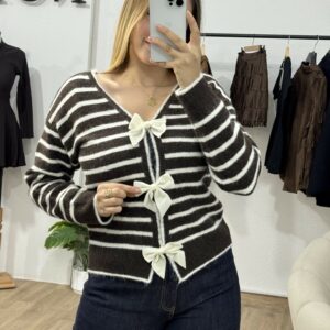 Pull Papillons Élégant