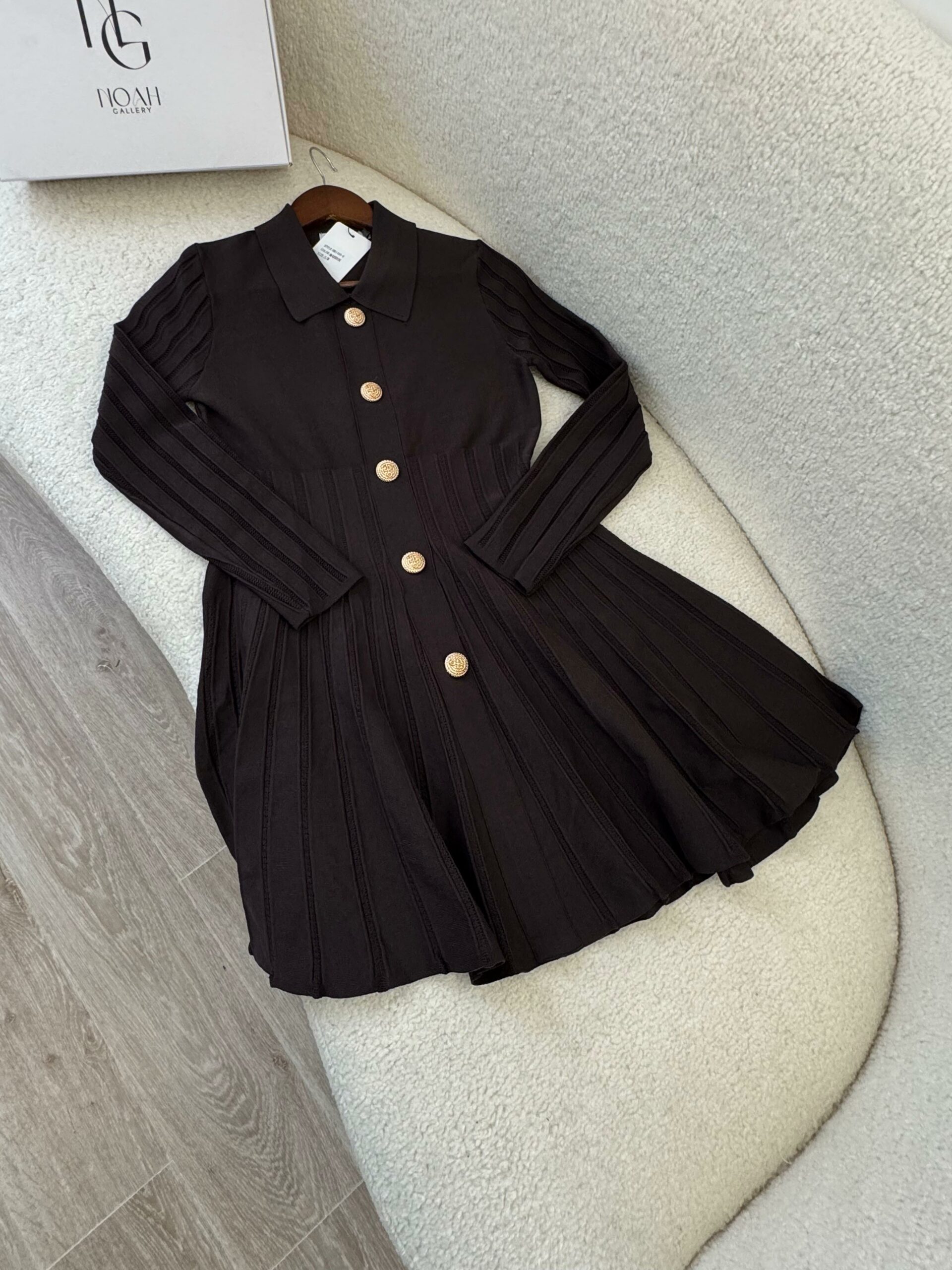 Robe Dark Brown Elegance – Image 3