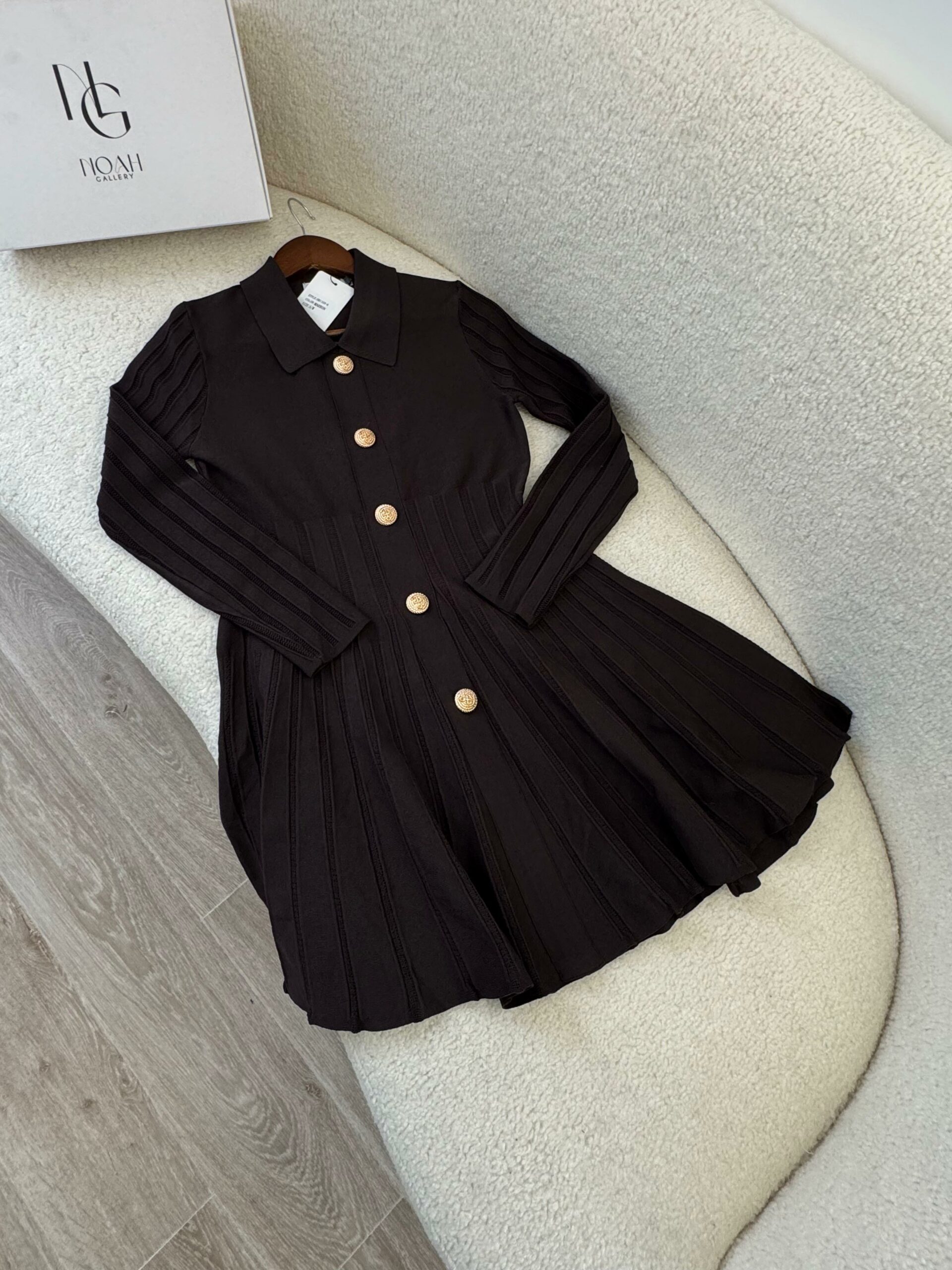 Robe Dark Brown Elegance – Image 4