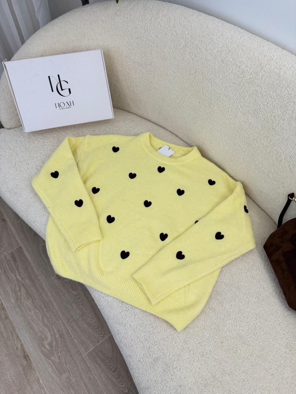 Golden Hearts – Image 2