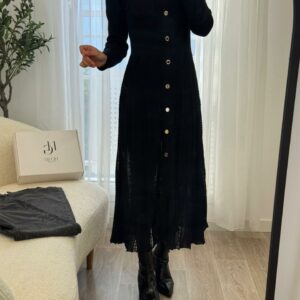 Robe Black Royal