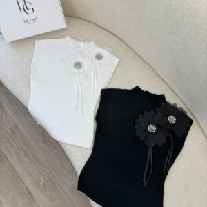 Top Fleur Élégante
