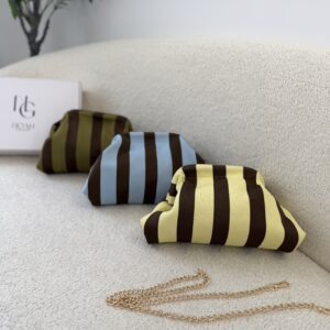 Pochette Rayée Chic