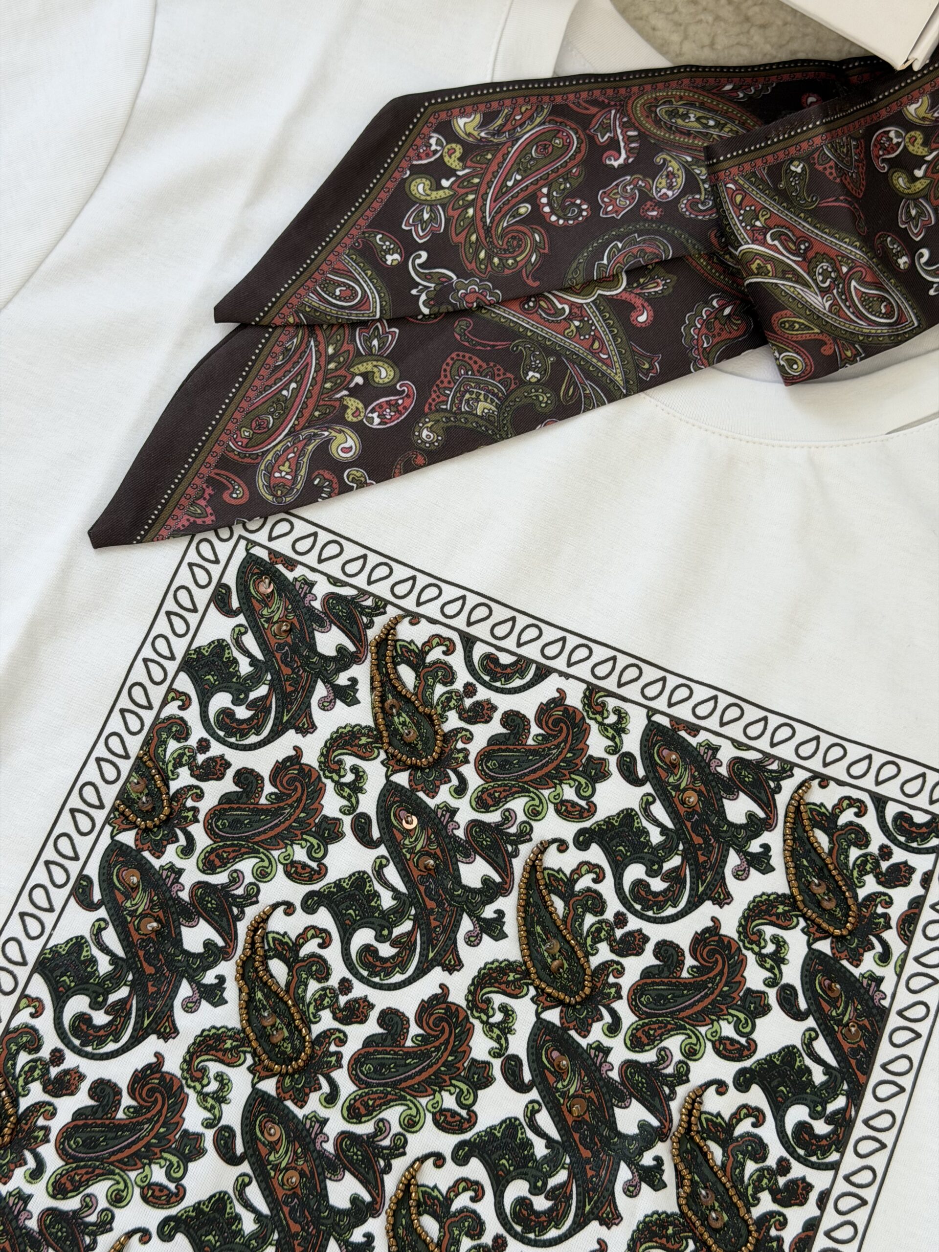 Pull Foulard Chic – Image 2