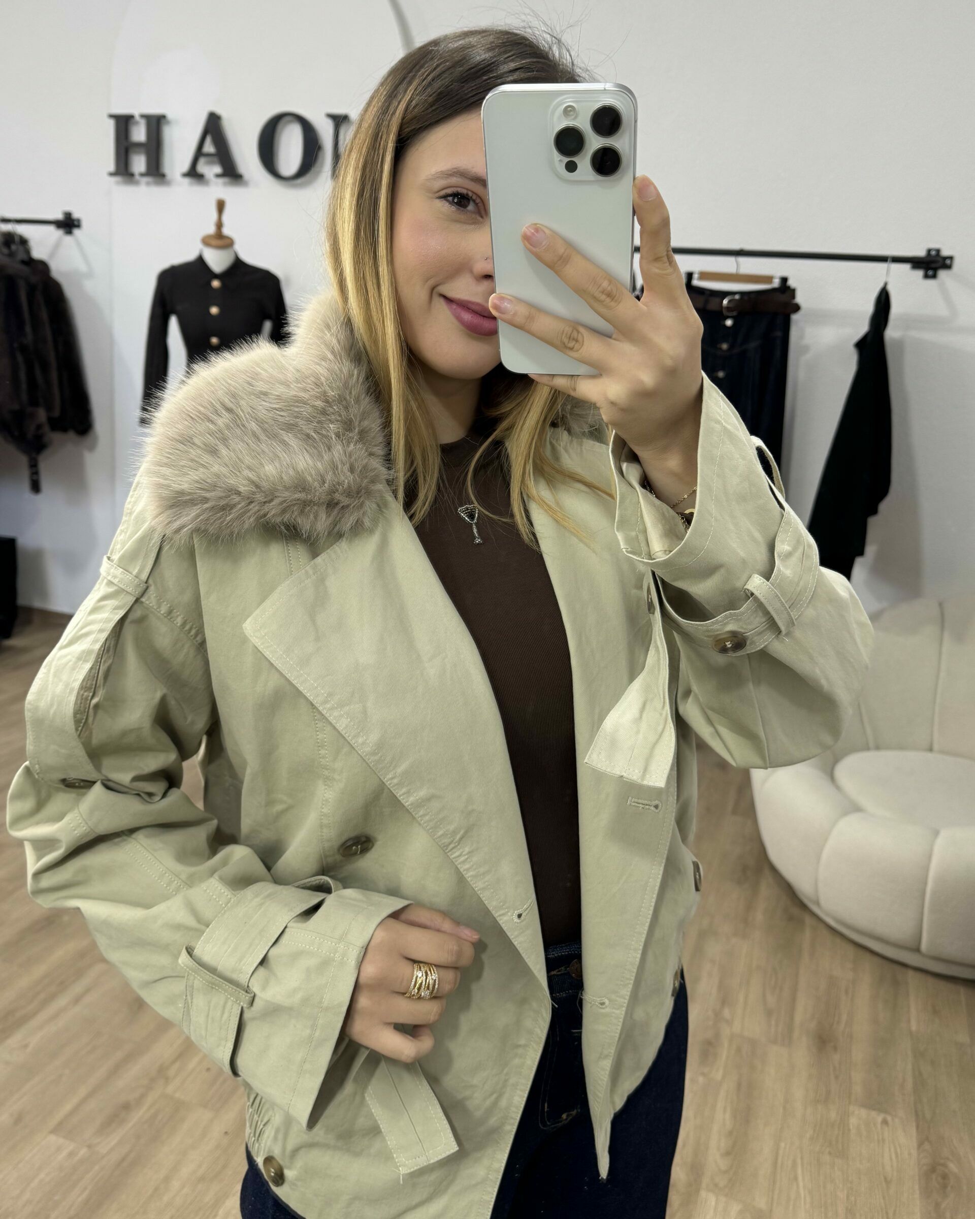 Trench Court Beige à Fourrure - NOAH