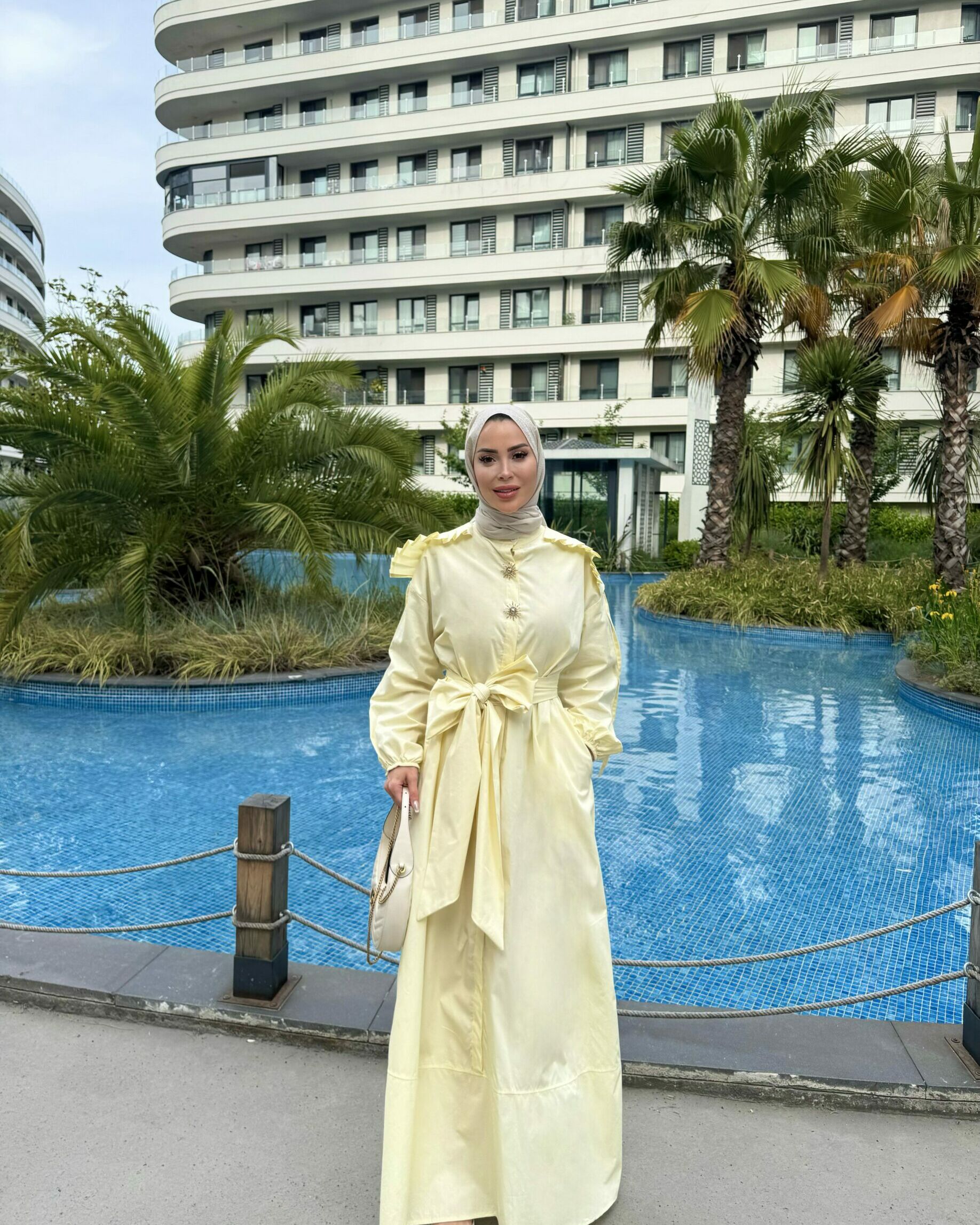 Robe Épure Royale - NOAH