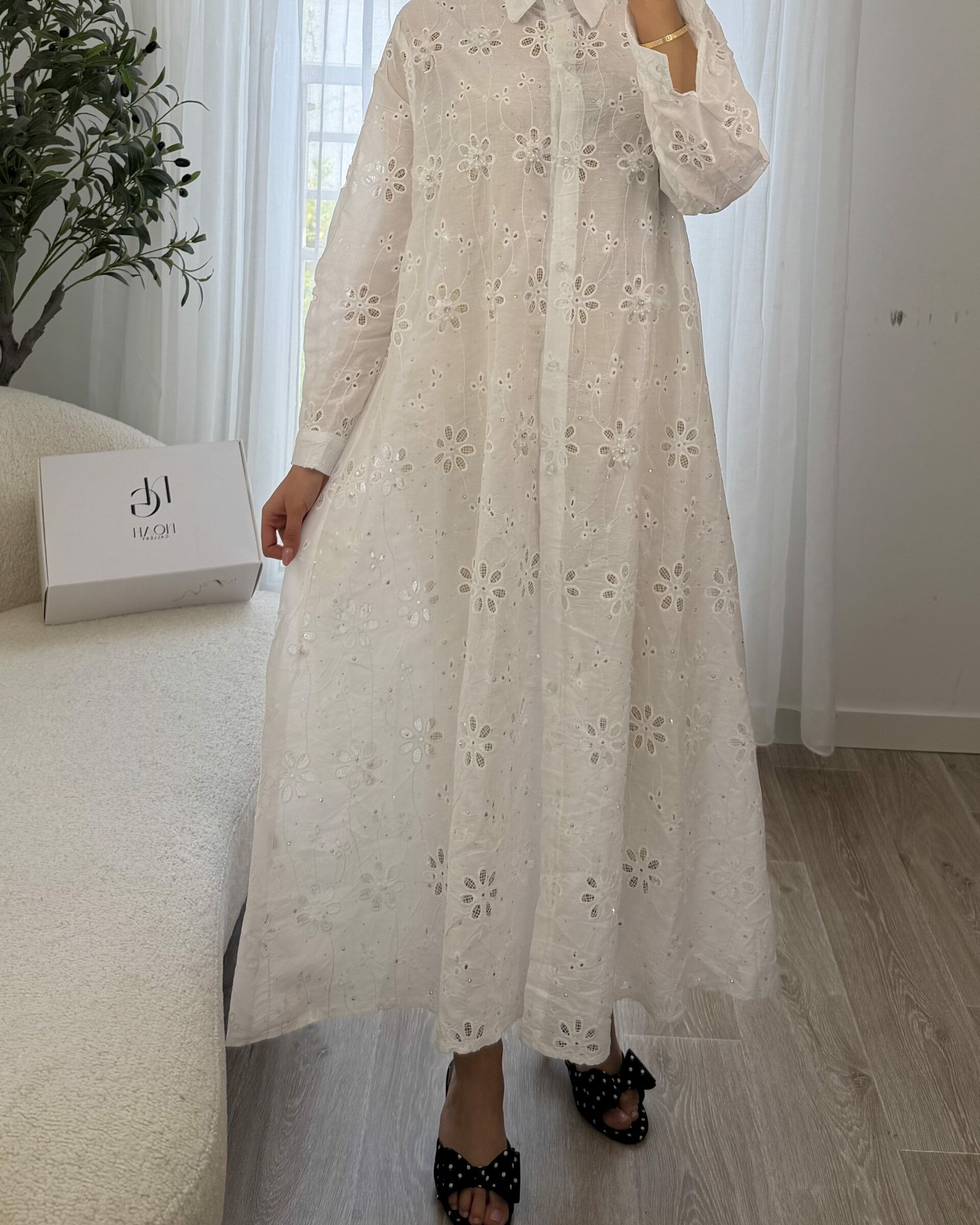 Robe Brodée - NOAH