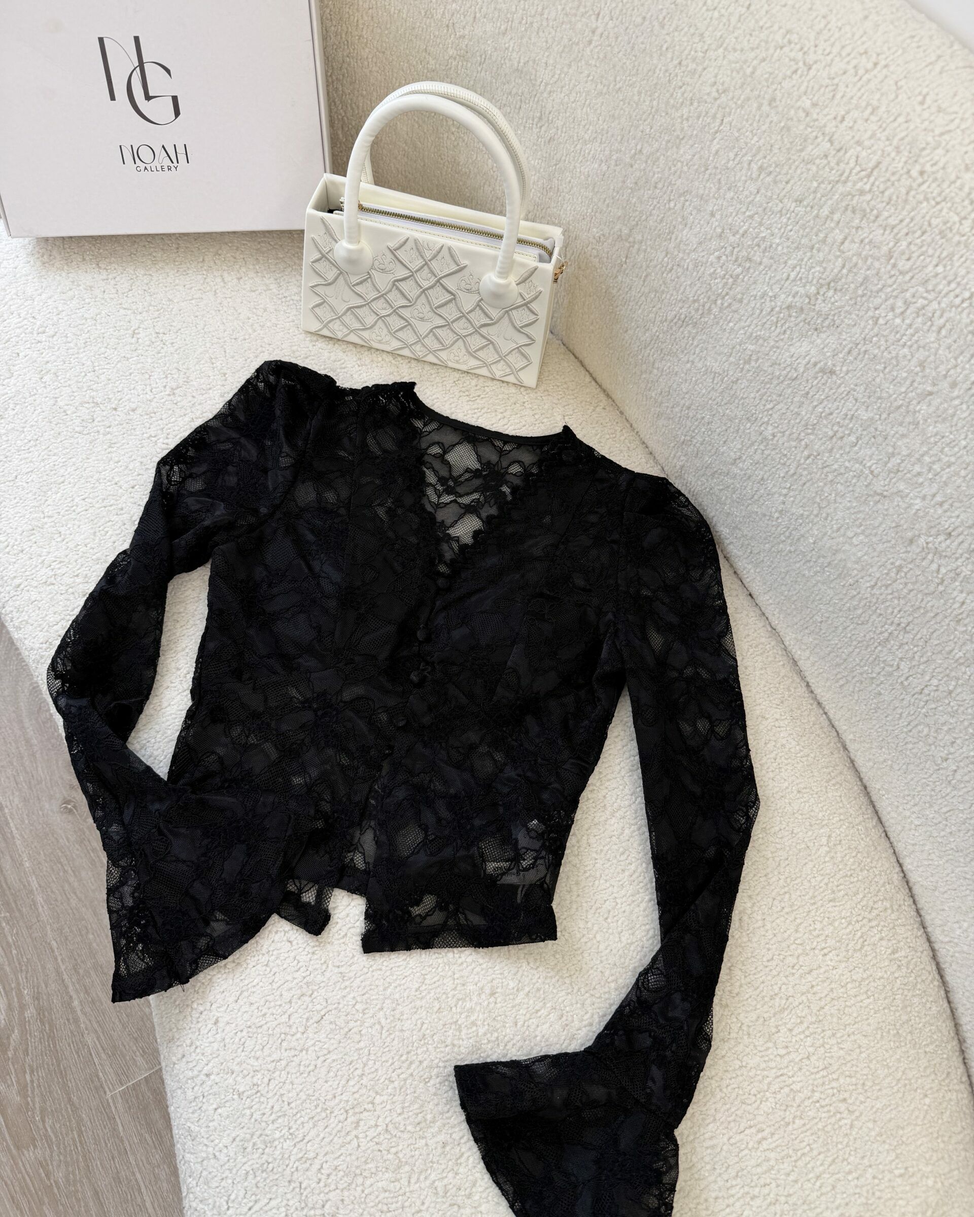 Chemise Noir Dentelle - NOAH