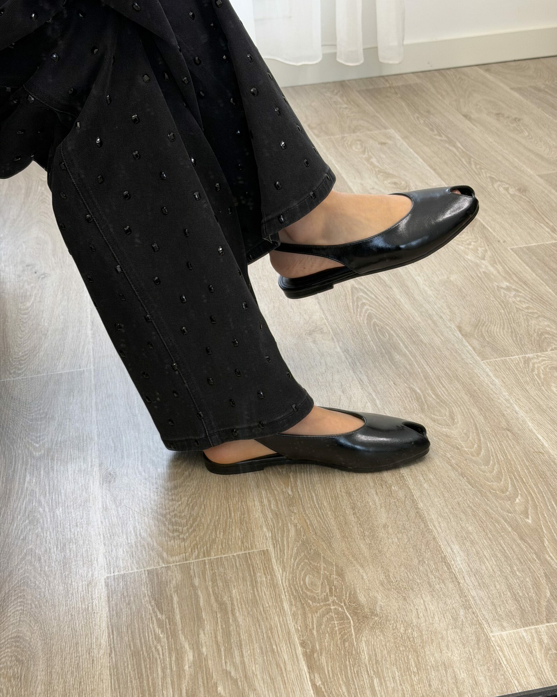 Mules Noir Élégance - Chaussures - NOAH