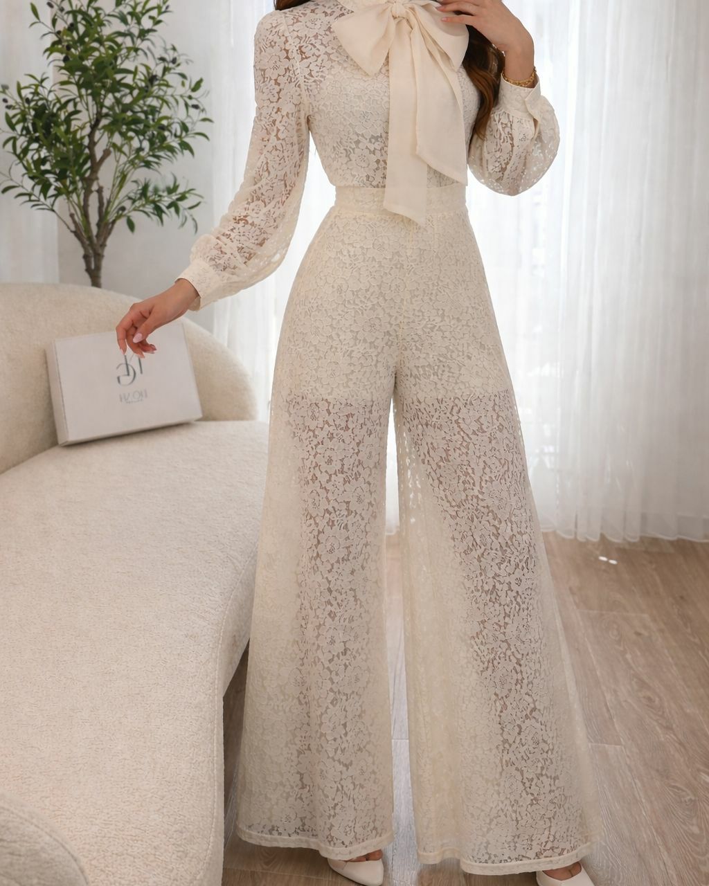 Ensemble Ivory Lace Chic - NOAH