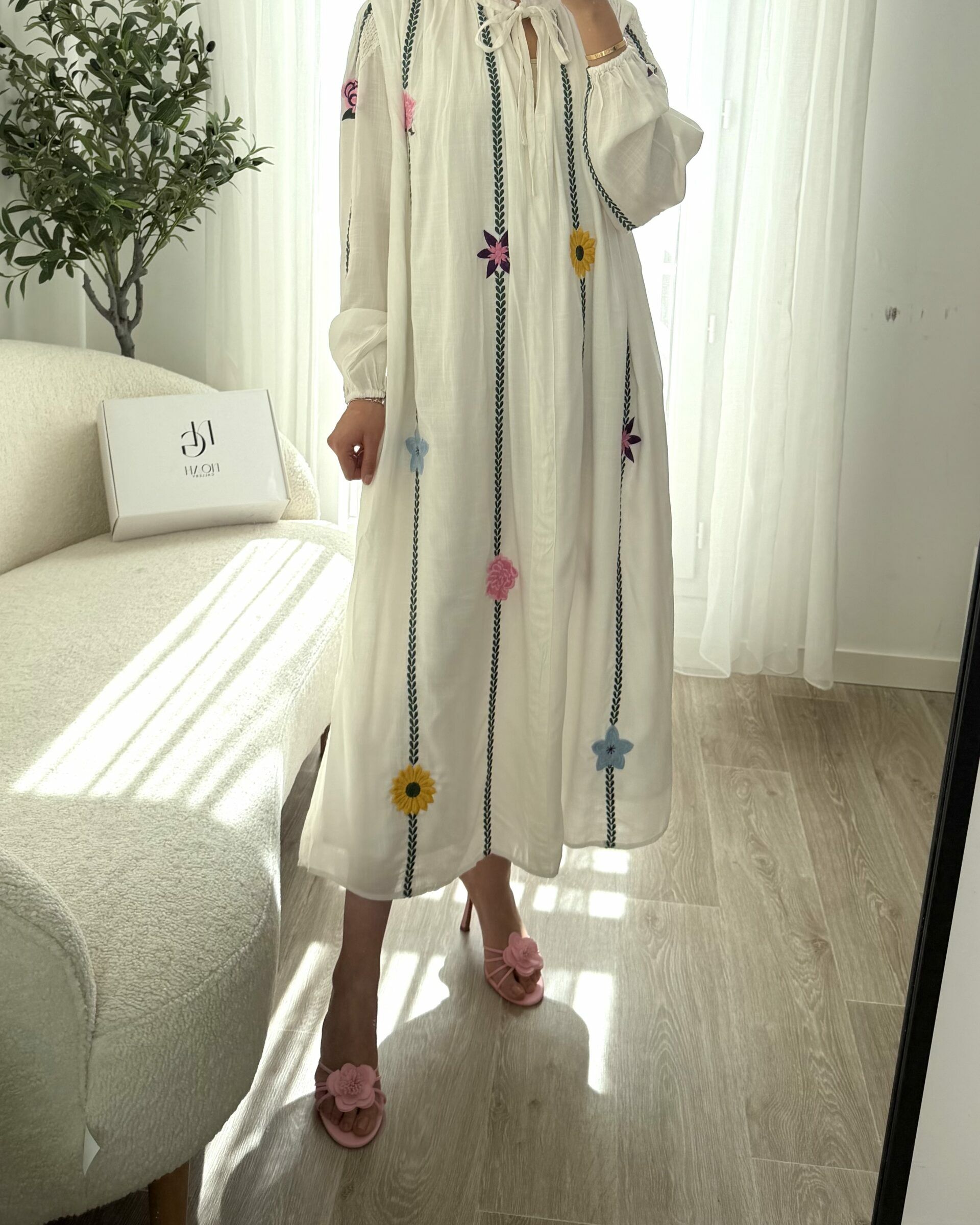Robe Florale Brodée - NOAH